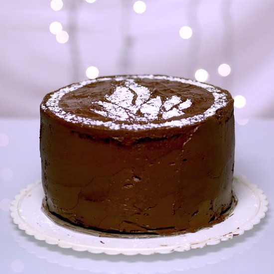 Divergent-Themed Chocolate Cake | Video Divergent-Themed Chocolate Cake | Video