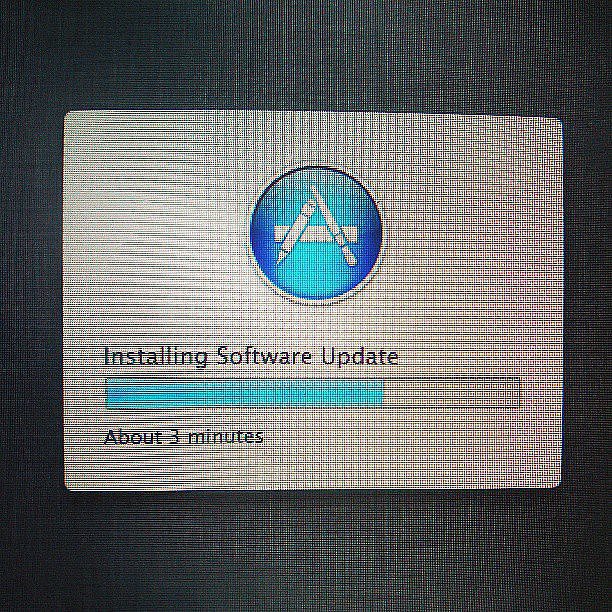 Don't click away — perform those computer system updates!
Source: Instagram user jaren134
Don't click away — perform those computer system updates!
Source: Instagram user jaren134