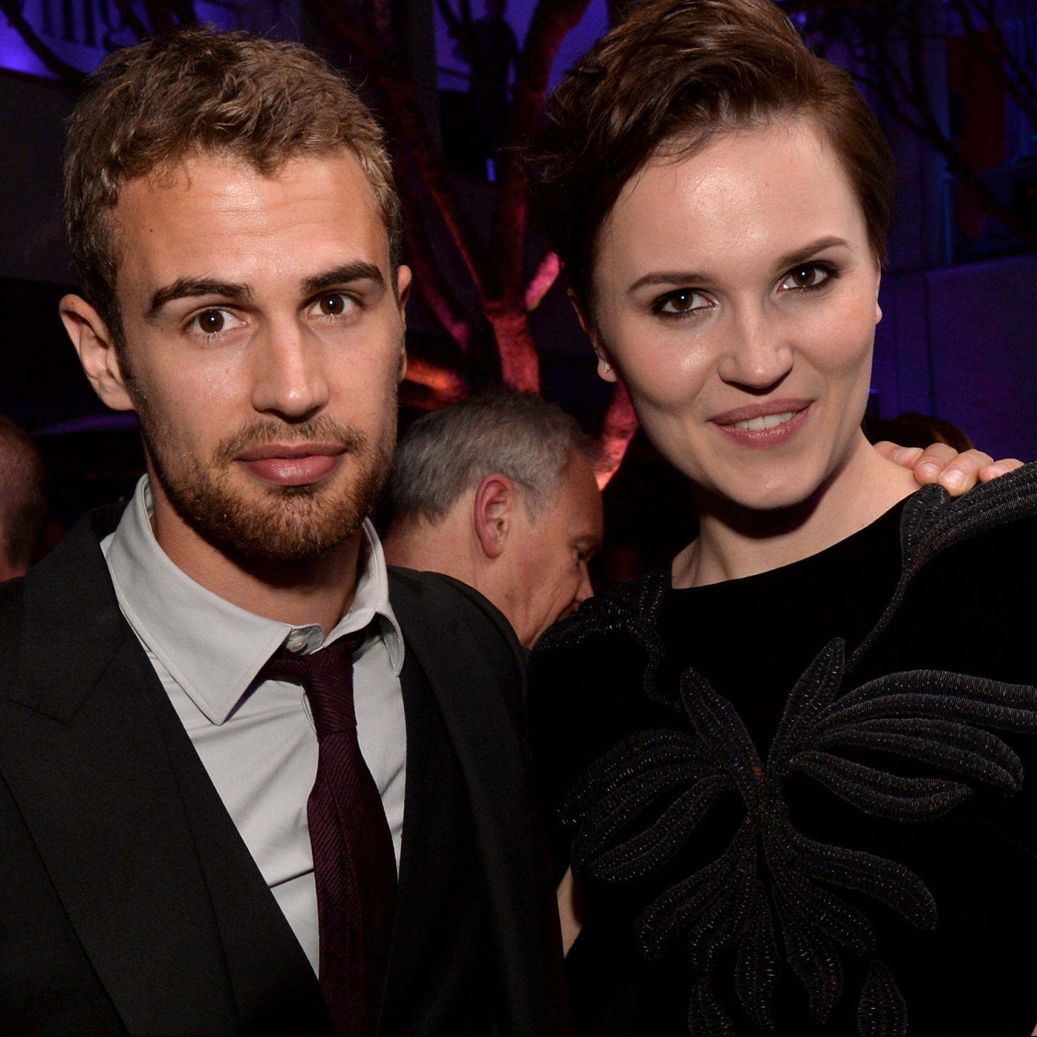 From Her "Jammies" to Fame — Author Veronica Roth's Divergent Journey