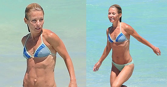 Photos Of Kelly Ripa Swimming In Her Bikini In Miami Popsugar Celebrity