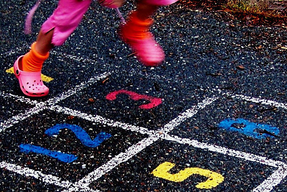 Play Hopscotch Play Hopscotch