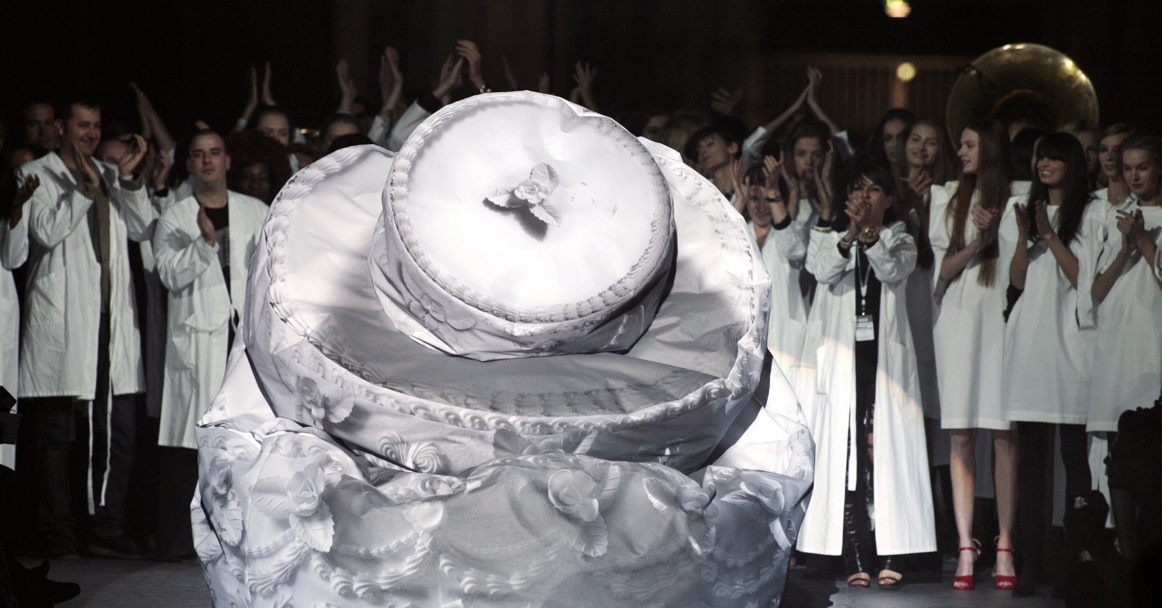 Martin Margiela Looks Back over Twenty Maison Years for Spring 2009 Martin Margiela Looks Back over Twenty Maison Years for Spring 2009