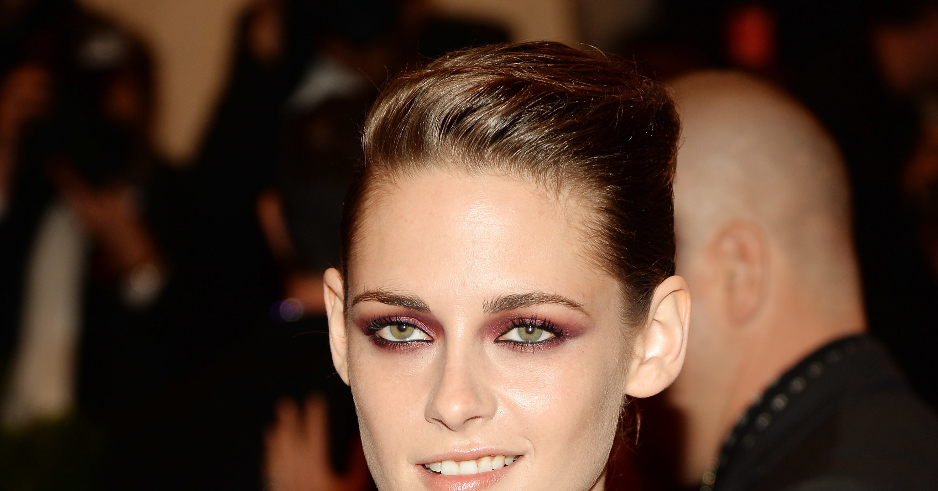 the-half-smile-yes-kristen-stewart-can-make-more-than-1-face