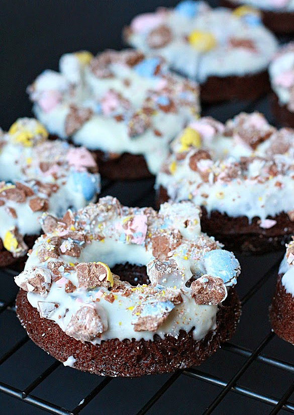 Baked Cadbury Egg Doughnuts Baked Cadbury Egg Doughnuts