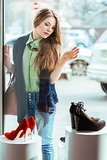 ‘Fauxsumerism’ Is the Latest Millennial Trend ‘Fauxsumerism’ Is the Latest Millennial Trend