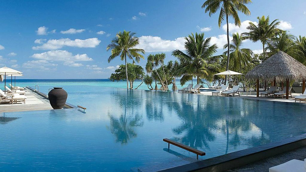 Four Seasons Landaa Giraavaru, Maldives Four Seasons Landaa Giraavaru, Maldives