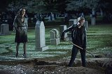 Revenge Finale Pictures Are In! Who's Being Buried?