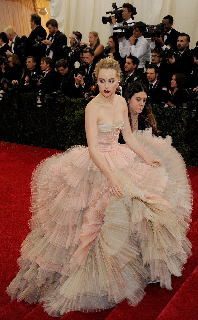 Met Gala Red Carpet Details 2014 Met Gala Red Carpet Details 2014