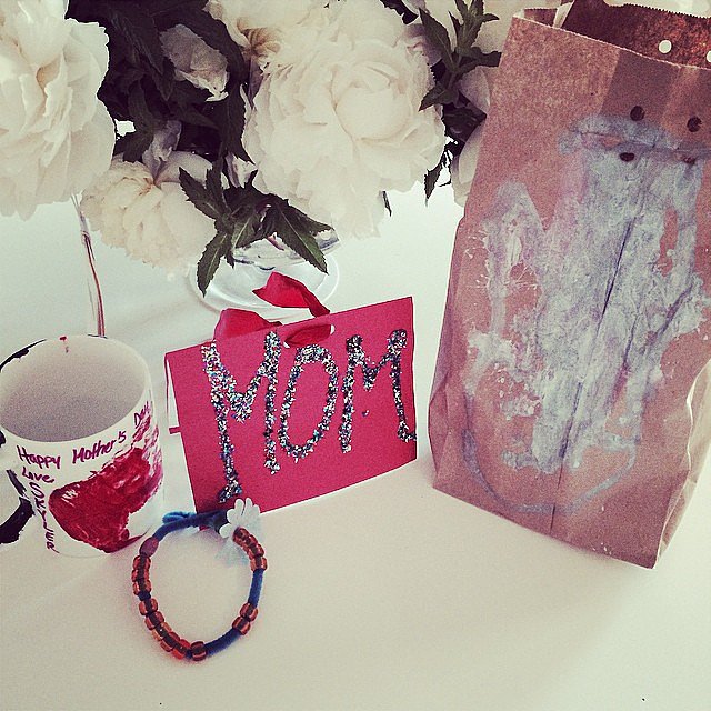 Rachel Zoe didn't mind being woken up at 5 a.m. when she saw these sweet gifts from her kids.
Source: Instagram user rachelzoe
Rachel Zoe didn't mind being woken up at 5 a.m. when she saw these sweet gifts from her kids.
Source: Instagram user rachelzoe