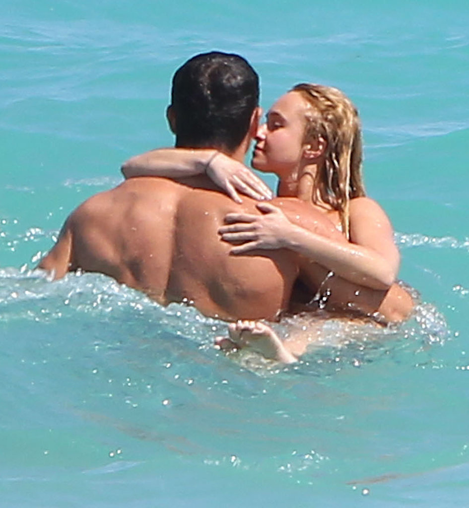 Hayden Panettiere and her fiancé, boxer Wladimir Klitschko, showed sweet PDA in the ocean while at the beach in Miami back in April 2013.
Hayden Panettiere and her fiancé, boxer Wladimir Klitschko, showed sweet PDA in the ocean while at the beach in Miami back in April 2013.