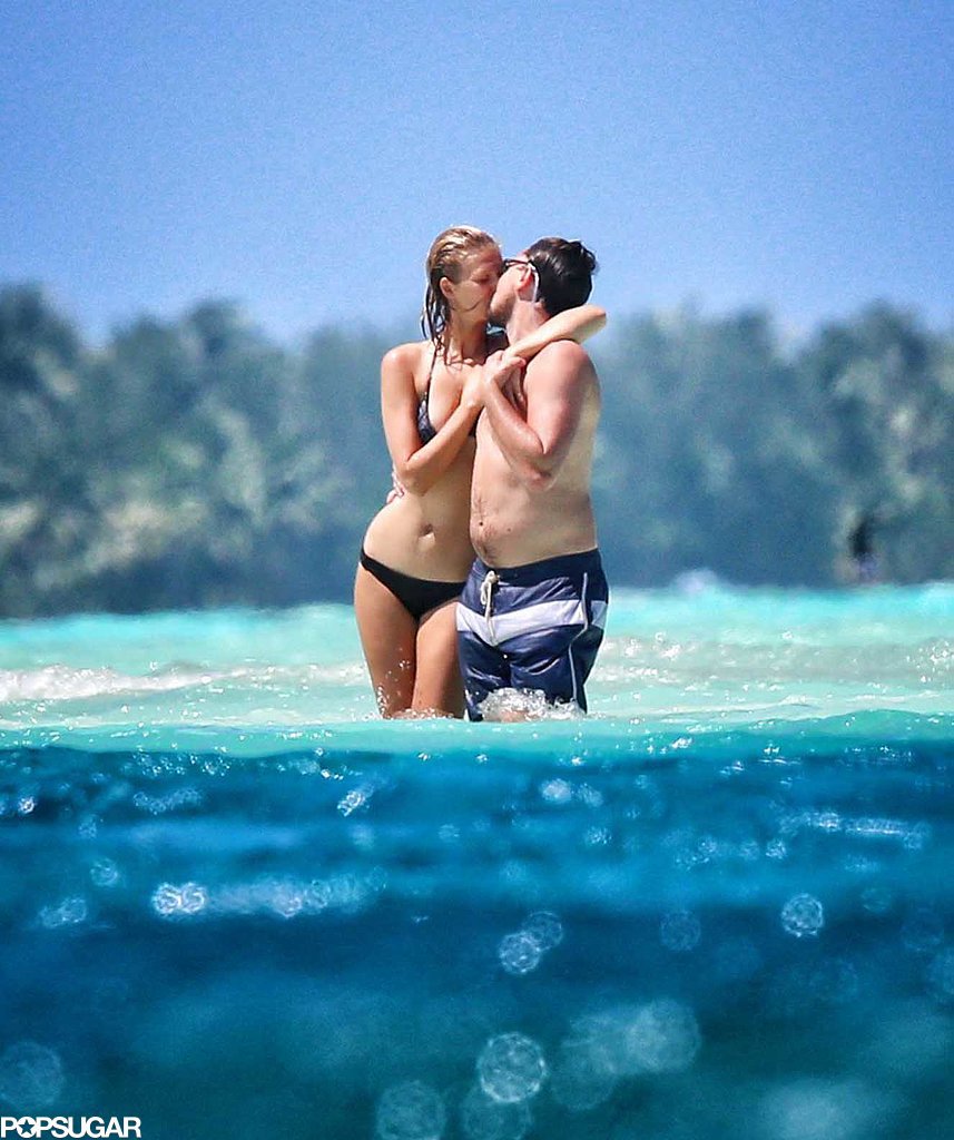 While vacationing in Bora Bora in April 2014, Leonardo DiCaprio and his model girlfriend, Toni Garrn, made out in the ocean.
While vacationing in Bora Bora in April 2014, Leonardo DiCaprio and his model girlfriend, Toni Garrn, made out in the ocean.