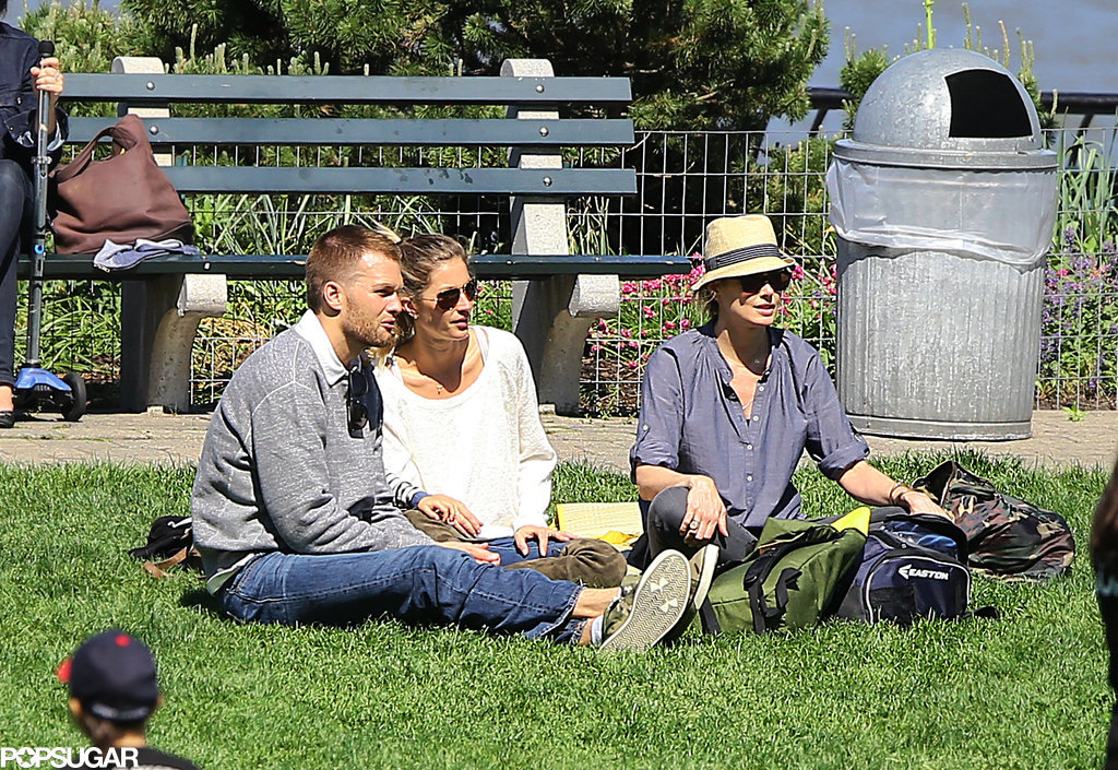 Gisele Bündchen and Tom Brady Get Friendly With Tom's Ex Gisele Bündchen and Tom Brady Get Friendly With Tom's Ex