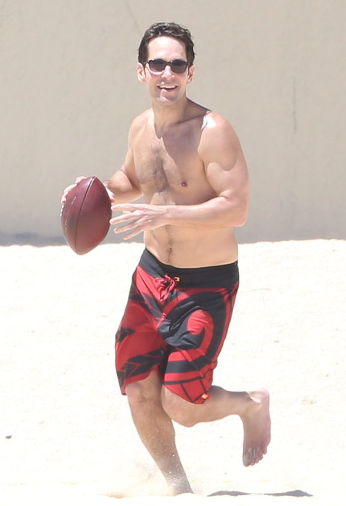 Paul Rudd showed off his shirtless bod in Cabo in Aprill 2014.
Paul Rudd showed off his shirtless bod in Cabo in Aprill 2014.