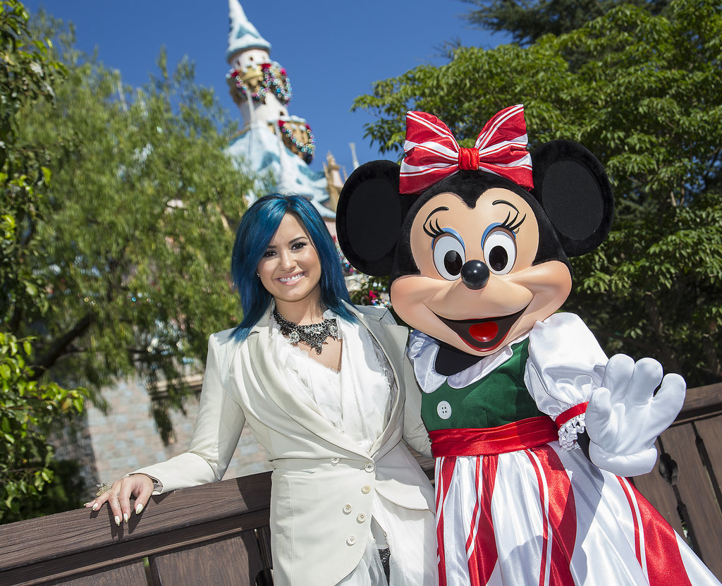 In November 2013, Demi Lovato made an early Christmas-themed stop at the park.
In November 2013, Demi Lovato made an early Christmas-themed stop at the park.