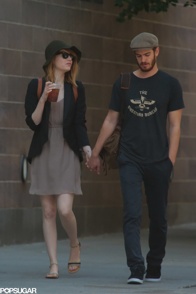 Emma Stone and Andrew Garfield walked hand in hand in NYC on Monday.
Emma Stone and Andrew Garfield walked hand in hand in NYC on Monday.