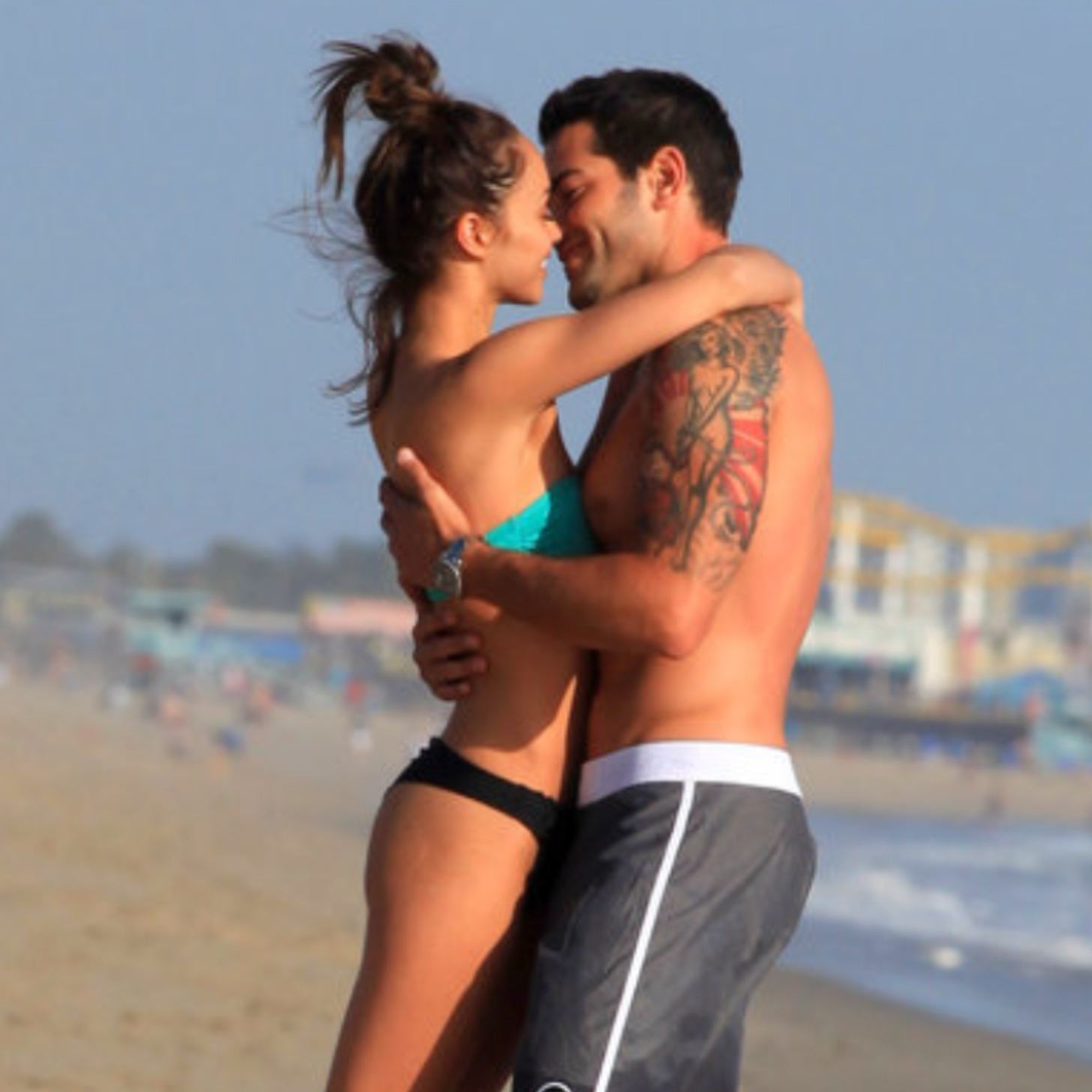 Get Handsy With the Hottest Celebrity Beach PDA of the Summer!
