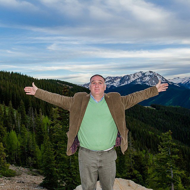 José Andrés Enjoyed the Panorama José Andrés Enjoyed the Panorama
