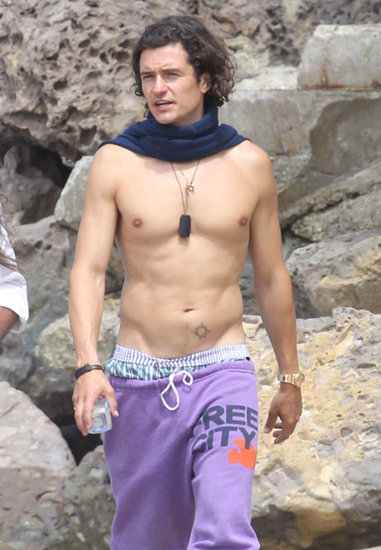 Orlando Bloom's Shirtless Beach Stroll Is Just What You Needed Today Orlando Bloom's Shirtless Beach Stroll Is Just What You Needed Today