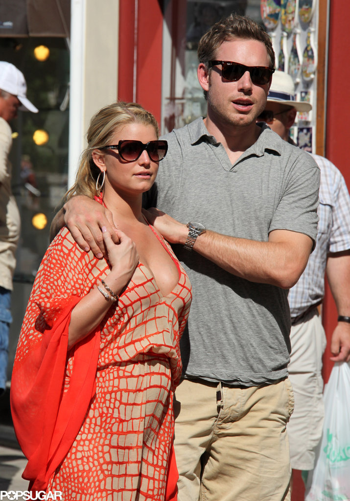 Jessica wore a bold printed maxi dress while she and Eric took a stroll in Capri in July 2010.
Jessica wore a bold printed maxi dress while she and Eric took a stroll in Capri in July 2010.