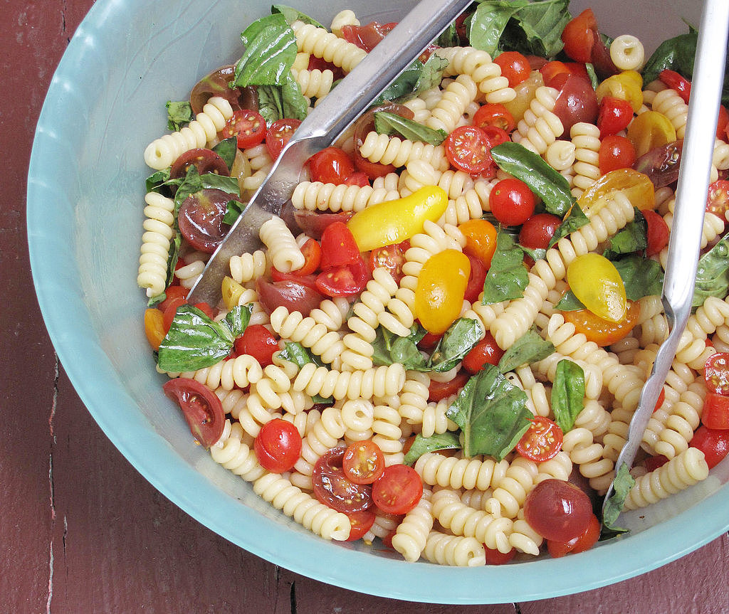 No-Cook Tomato Sauce No-Cook Tomato Sauce
