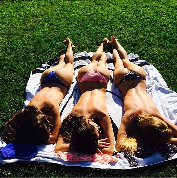 Alessandra Ambrosio got some sun with friends. Source: Instagram user alessandraambrosio 