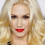 Gwen Stefani shares beautiful breastfeeding photo Gwen Stefani shares beautiful breastfeeding photo