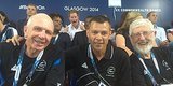 Prince Harry Photobombs New Zealanders At Commonwealth Games Prince Harry Photobombs New Zealanders At Commonwealth Games