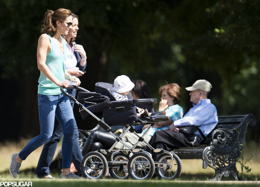 Kate-Middleton-Pushing-Prince-George-Stroller.jpg