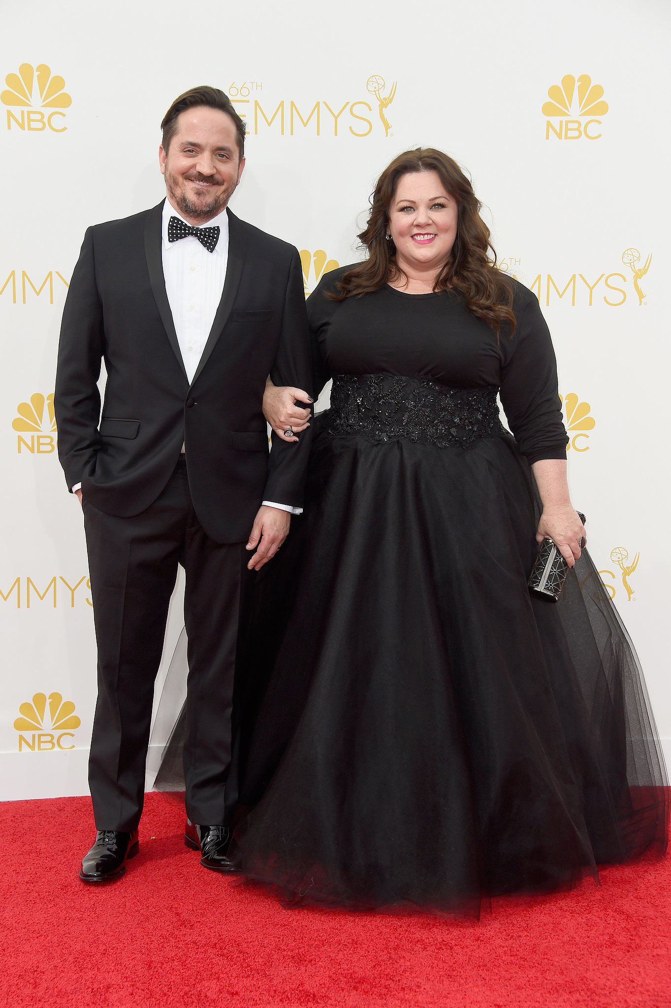 Melissa McCarthy and Ben Falcone Stars Couple Up on the Emmys Red(01)