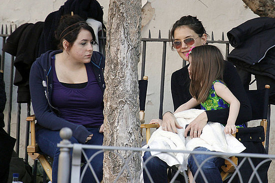Suri and Bella visit dad Tom Cruise on set