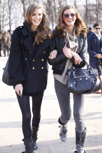 LOVE THIS!  Street Style