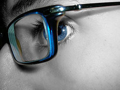 How to Choose Eyeglasses by Your Eye Color How to Choose Eyeglasses by Your Eye Color