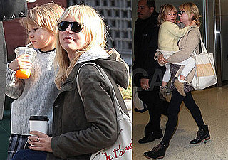 Photos of Michelle Williams And Matilda Ledger in Brooklyn 2009-10-26 14:00:41