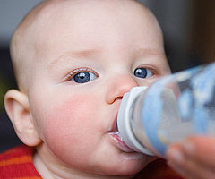 Feeding Time Line For Baby's First Year 