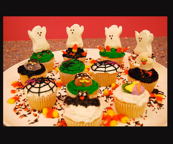 Goblins, Ghosts and Spider Cupcakes, Oh My! Goblins, Ghosts and Spider Cupcakes, Oh My!