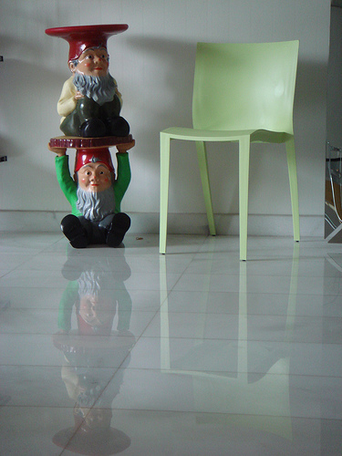 gnome stool