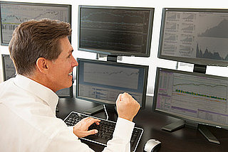 Ask a Trader: Is He Into Me? 