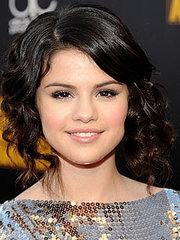 Photos of Selena Gomez at the 2009 American Music Awards Photos of Selena Gomez at the 2009 American Music Awards