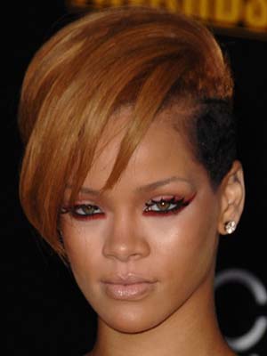 Photos of Rihanna at the 2009 American Music Awards