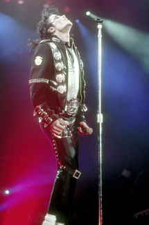 Michael Jackson's Death and Career Make Headlines in 2009 2009-12-07 14:30:14