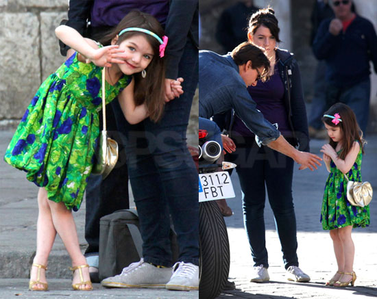 Photos of Suri Cruise with a Purse