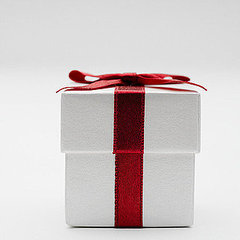 28 Handy Regifting, Spending, and Holiday Preparation Suggestions