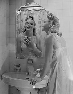 The Cover Up iPhone App Masks Unpleasant Bathroom Sounds