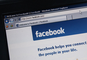 Facebook Changes Privacy Settings