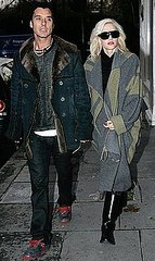 Photo of Gavin Rossdale and Gwen Stefani Wearing Oversize Shawl in London Photo of Gavin Rossdale and Gwen Stefani Wearing Oversize Shawl in London