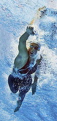 Tips For Hand Position When Swimming