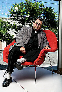 Guess Who Signed DWR's CEO's Chair?