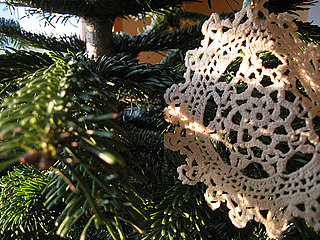 The First DIY of Christmas: Doily Decorations