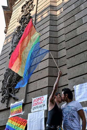Speed Read! Mexico City Legalizes Gay Marriage