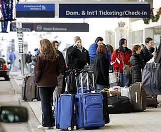 Speed Read! New Regulations Slow Down Air Travelers 